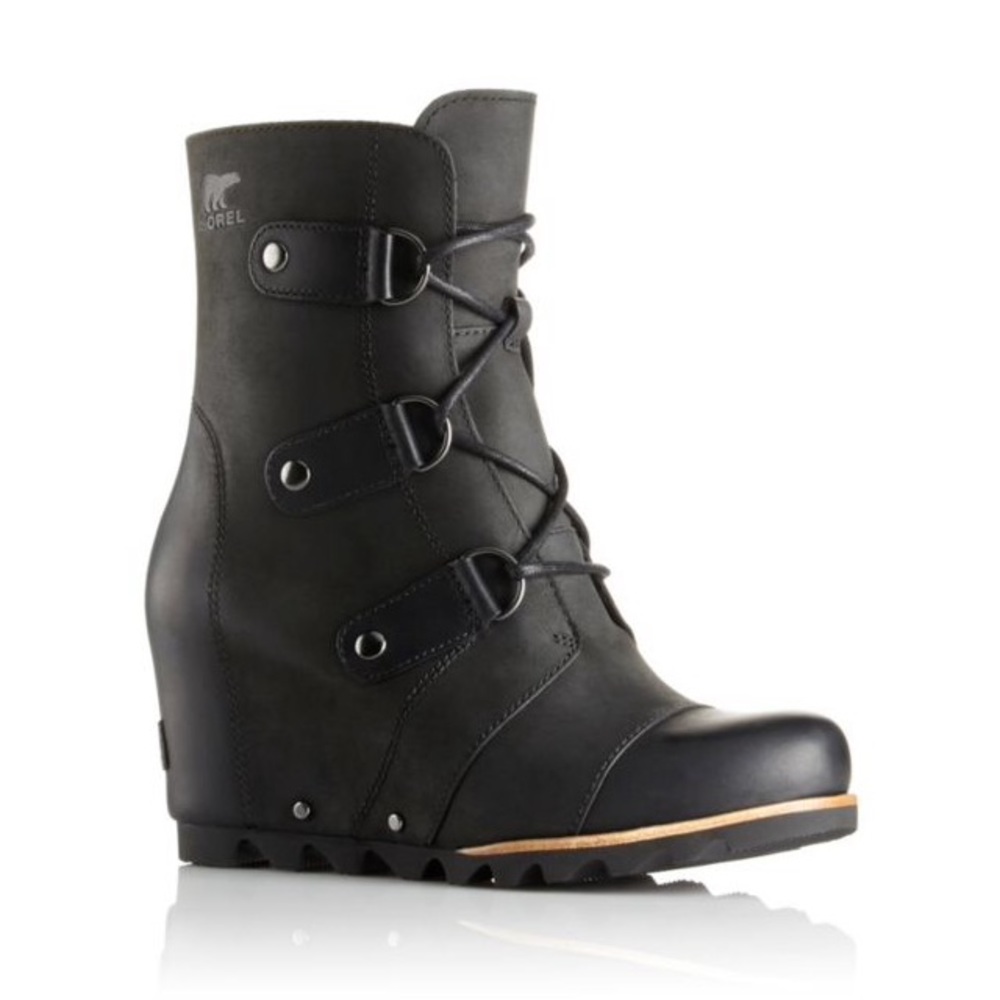 MAKE OFFER Moving!! Joan of Arc Wedge Soren Boot